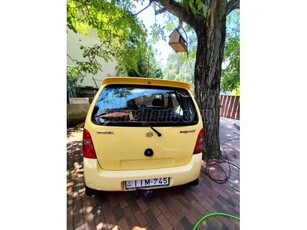 SUZUKI WAGON R+ 1.3 GLX 4x4 Servo Sun