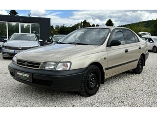 TOYOTA CARINA Carina-E Sedan 1.6 XLi