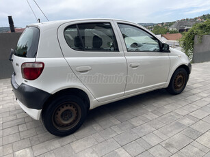 TOYOTA YARIS 1.0