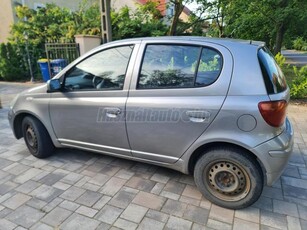 TOYOTA YARIS 1.0 Sol AC M-MT