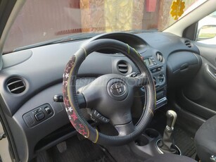 TOYOTA YARIS 1.3 Terra Plus Magyarországi