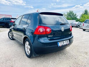 VOLKSWAGEN GOLF 1.9 PD TDI Trendline Mélyláda Top