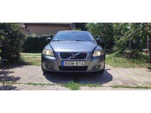 VOLVO V50 2.0 D Momentum