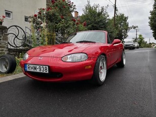 MAZDA MX-5 1.8i 16V Soft Top Anniversary NB