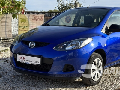 MAZDA Mazda 2