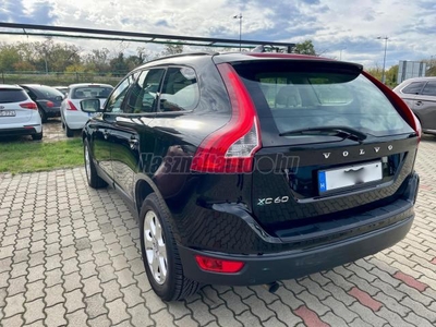 VOLVO XC60 2.0 D [D4] Kinetic FWD