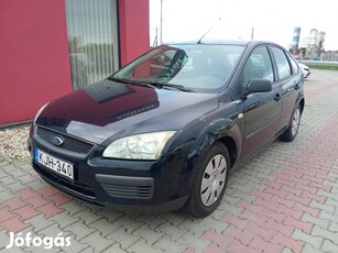 Ford Focus 1.4 Ambiente Esztétikai hibákkal!!