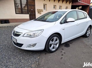 Opel Astra J 1.6 Enjoy Friss szervíz -17Alu!