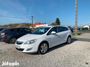 Opel Astra J Sports Tourer 1.7 CDTI Enjoy Digit...