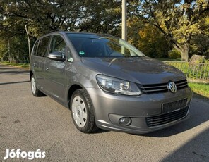 Volkswagen Touran 2.0 CR TDI Comfortline Végig...