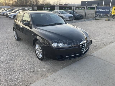 ALFA ROMEO 147 1.6 T. Spark ECO Distinctive 122000km!!