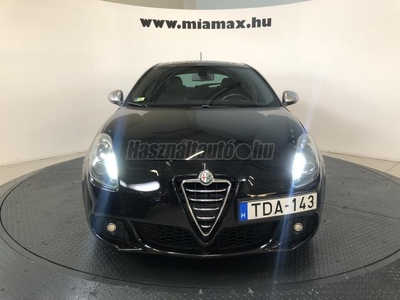 ALFA ROMEO GIULIETTA 1.4 TB Progression vezetett szervizkönyves