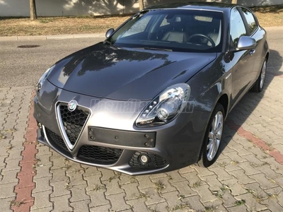 ALFA ROMEO GIULIETTA 1.4 TB Valós-Igazolható 52eKm futás! Kifogástalan!