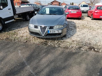 ALFA ROMEO GT 1.9 JTD 16V Distinctive