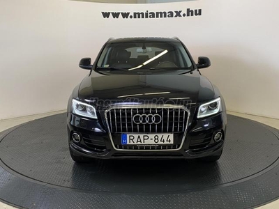 AUDI Q5 3.0 TDI quattro S-tronic márkaszervizben szervizelt. nagy szerviz elvégezve. kitűnő állapotban