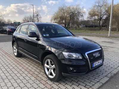 AUDI Q5 3.0 TDI quattro S-tronic S-Line 8R