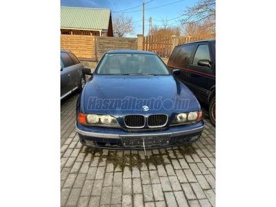 BMW 523i