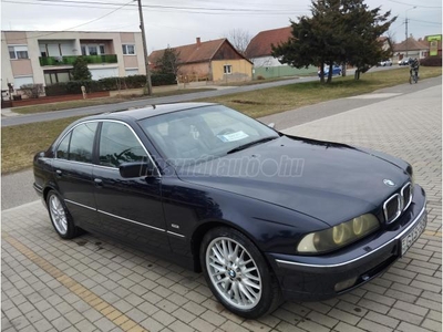 BMW 523i