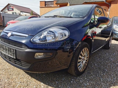 FIAT GRANDE PUNTO 1.4 8V Actual Evo . navigáció. szervizkönyv