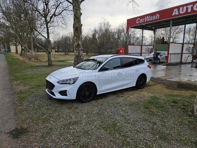 FORD FOCUS 1.5 EcoBoost ST-Line (Automata)
