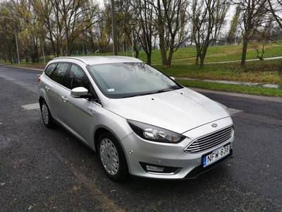 FORD FOCUS 1.5 TDCI '88g' Titanium Econetic S S E.H.RADAR.AUT.BEPARKOLÁS.KULCSNÉLK.IND..START/STOP