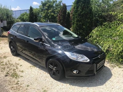 FORD FOCUS 1.6 SCTI Ecoboost Titanium Végig vez. szervízkönyv. 182 LE!!!