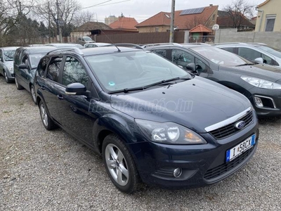 FORD FOCUS 1.8 FFV Titanium