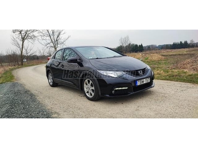 HONDA CIVIC 1.4 Sport Szervízkönyv.Gyári fényezés.Friss műszaki