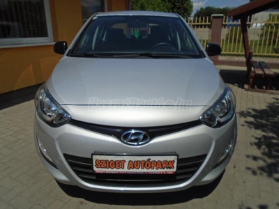 HYUNDAI I20 1.25 Life AC 92000 KM!!!