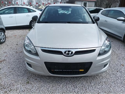 HYUNDAI I30 1.4 DOHC Classic