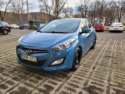 HYUNDAI I30 1.4 GDH vezérlés + fék csere számlával! vezetett szervizkönyv. garantált km óra