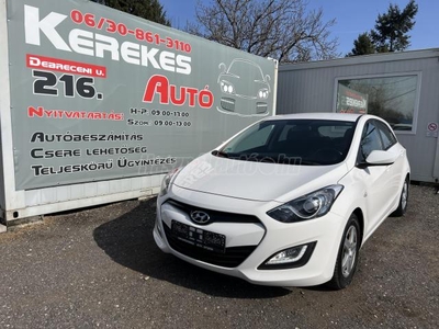 HYUNDAI I30 1.4i Life ÜLÉSFŰTÉS -TOLATÓRADAR -MULTIKORMÁNY