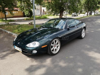 JAGUAR XK 8 4.0 Coupe (Automata)