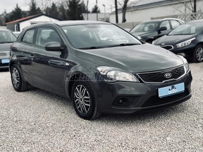 KIA PRO CEE'D 1.6 EX EURO5 GARANTÁLT KM++NAVI++ÜLÉSFŰTÉS