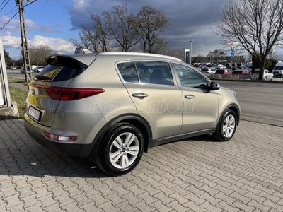 KIA SPORTAGE 2.0 CRDi EX Prémium / NAVI / Korm.fűtés / 4db ülésfűtés / Tempomat /Tol.kamera / M.országi / Sávelh