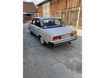 LADA 2105