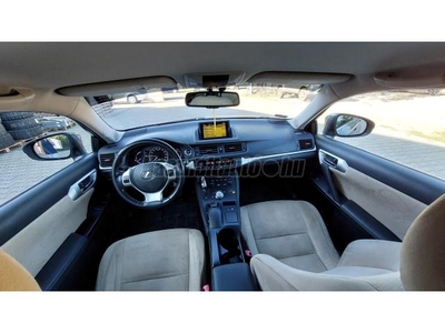 LEXUS CT 200h Comfort&Navigation (Automata)