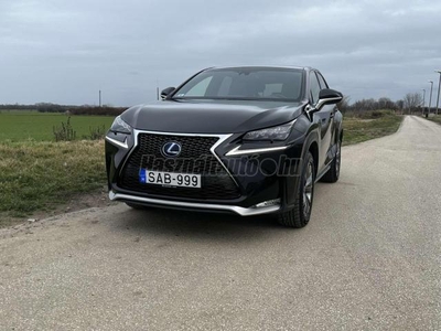 LEXUS NX 300h F Sport Plus Navi Panoramic CVT