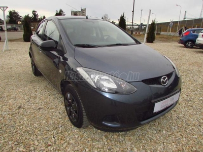 MAZDA 2 1.3 CE Plus 142.000km.első tulajtól.klíma.6légzsák.új gumik.szép állapot