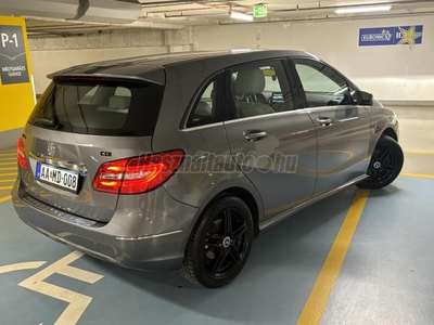 MERCEDES-BENZ B 200 CDI BlueEFFICIENCY (Automata)