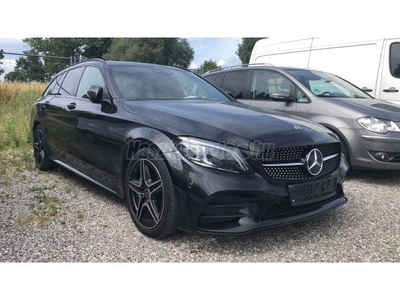 MERCEDES-BENZ C 220 T d 9G-TRONIC AMG-line Black