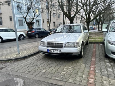 MERCEDES-BENZ C 250 TD Sport