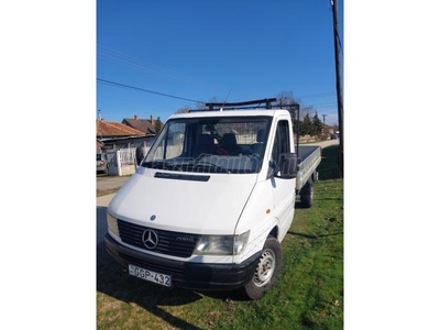 MERCEDES-BENZ SPRINTER 208 D 902.312