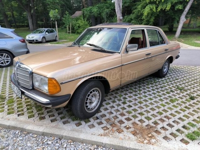 MERCEDES-BENZ W 123 300 D