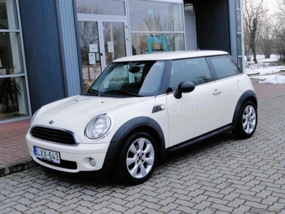 MINI COOPER 1.4 MEGKÍMÉLT ÁLLAPOT!!