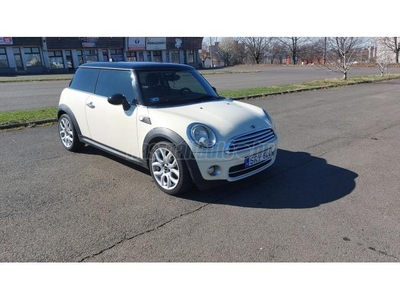 MINI MINI COOPER 1.6 D szervizkönyv