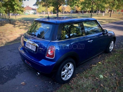 MINI MINI ONE 1.6 D Teljes bőr belső. Váltózár