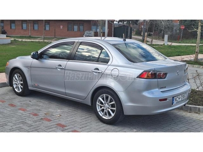 MITSUBISHI LANCER 1.6 Invite