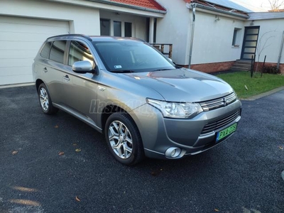 MITSUBISHI OUTLANDER 2.0 PHEV Business