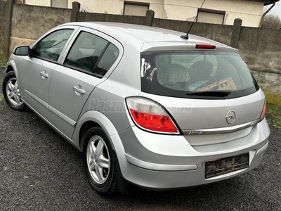 OPEL ASTRA H 1.7 CDTI Elegance